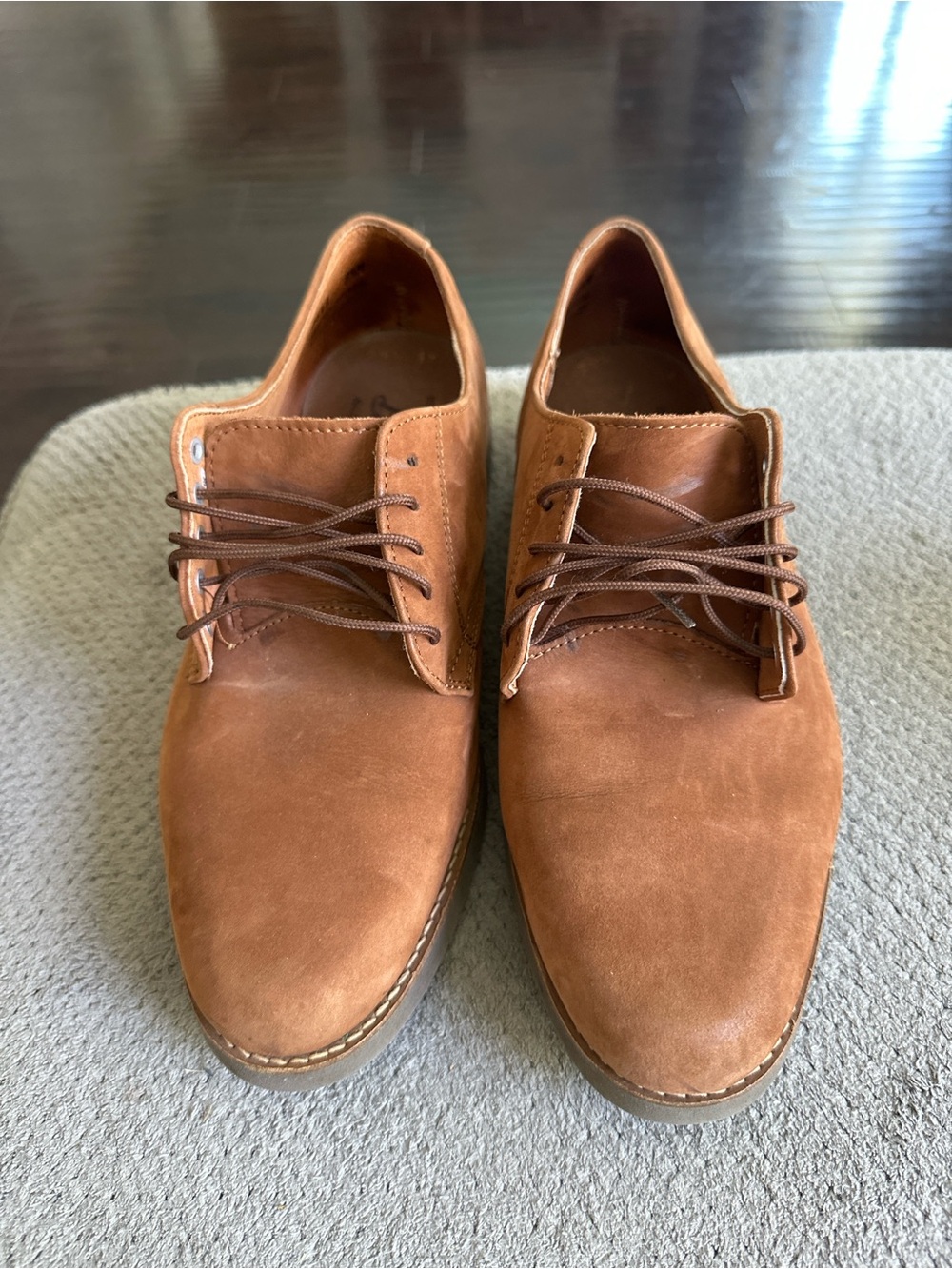 Bass Chukka Boots in Tan Suede